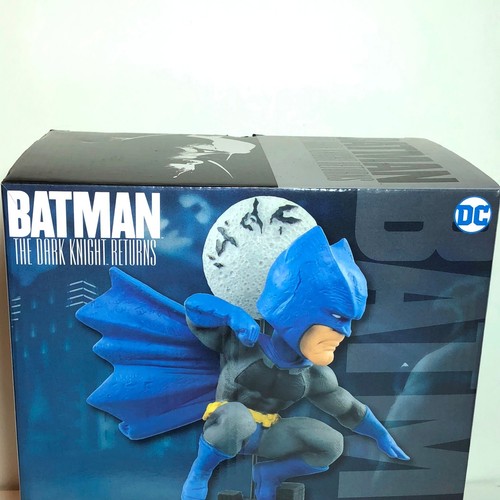 Esclusiva NYCC Batman Dark Knight Returns BOBBLEHEAD 2018 limitata a 360 con distintivo - Foto 2 di 12