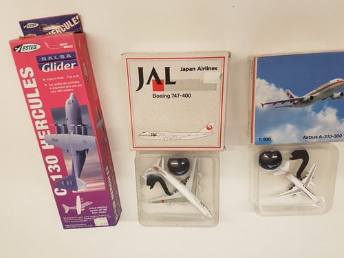 Schabak,  Flugmodelle aus Metall M1:500 und Estes Holzbausatz (FA2) - Picture 1 of 8