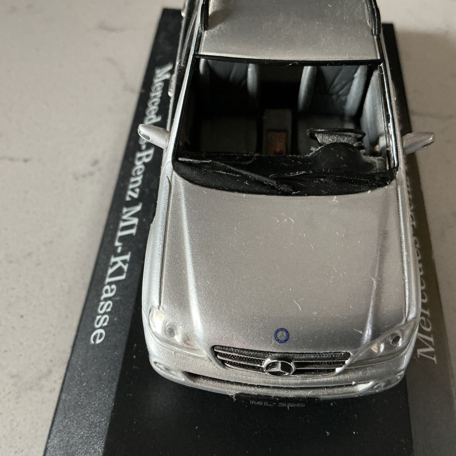Picture 4 of 8