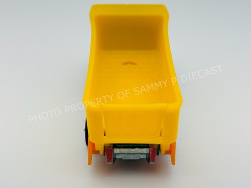Hot Wheels Redline DUMP TRUCK Green Dark Interior Heavyweights Very Nice !!! - Picture 4 of 5