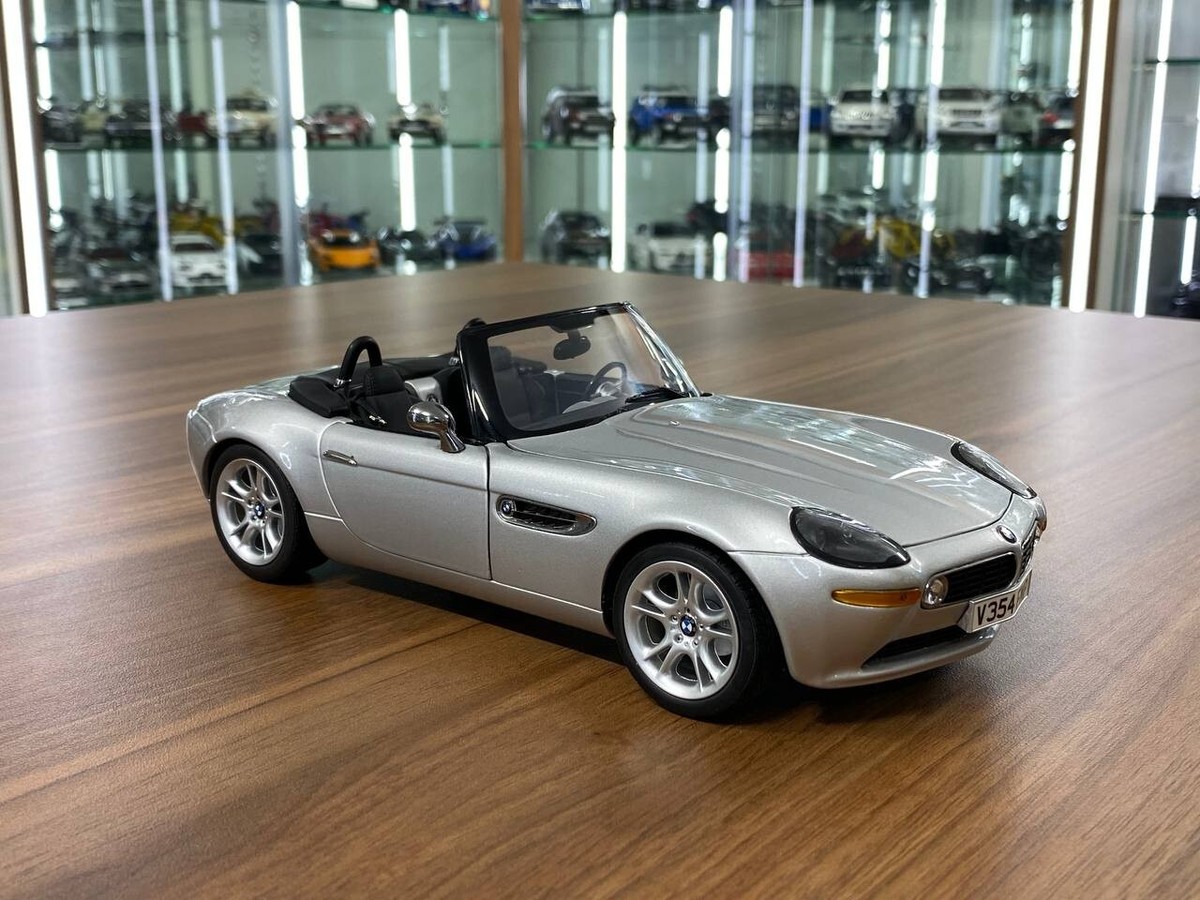 京商 1/18 BMW Z8
