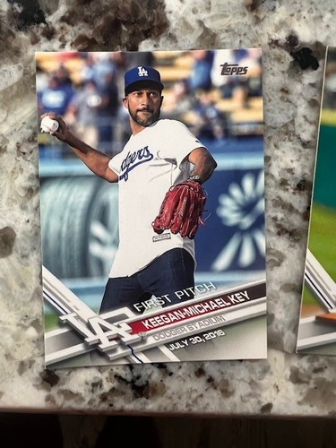 2017 Topps Series 1 First Pitch Insert Card #s FP1-FP23 PICK YOUR CARD - Bild 2 von 10