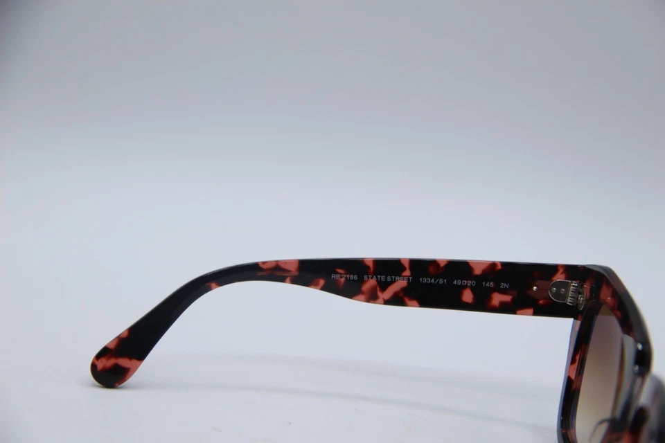 НОВЫЙ RAY-BAN RB 2186 STATE STREET 1334/51 ДЕЛИКТ ГРАДИЕНТ СОЛНЦЕЗАЩИТНЫЕ ОЧКИ С ЧЕХЛОМ 49-20 - Изображение 3 из 4