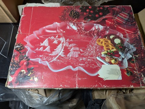 Mikasa Platter "Christmas Story" Large Oval Canape New in Box - Picture 2 of 5