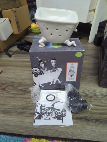 Enchufe de pared SCENTSY Lock Shock and Barrel Pesadilla antes de Navidad DISNEY NUEVO EN CAJA - Imagen 3 de 21