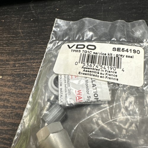VDO SE54190 TPMS sensor service kit. Fits Most Cars. Should be replaced W/TPMS - Picture 2 of 4