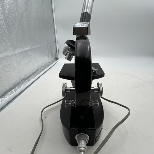 ⭐️Microscopio científico Unitron 48290 de colección Oklahoma University College⭐️ - Imagen 9 de 17