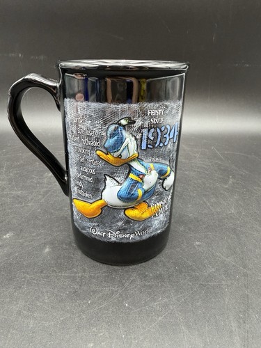 Walt Disney World Parks 1934 Donald Duck Frisky Fowl 3-D Tasse Oversized