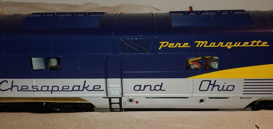Williams E7-204 E-7 Locomotive Chesapeake & Ohio CAB# 95 Pene Marquette - Image 4 of 4