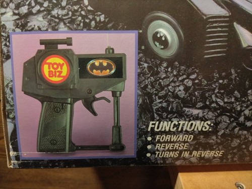 ToyBiz Batmobile 1989 RC Car Michael Keaton Batmobile New In Box  - Picture 7 of 8