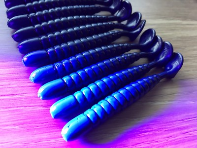 WASABI Green RICK/'S FISH ON 2.5/"//6.5cm CURLY TAIL GRUB Soft Plastics