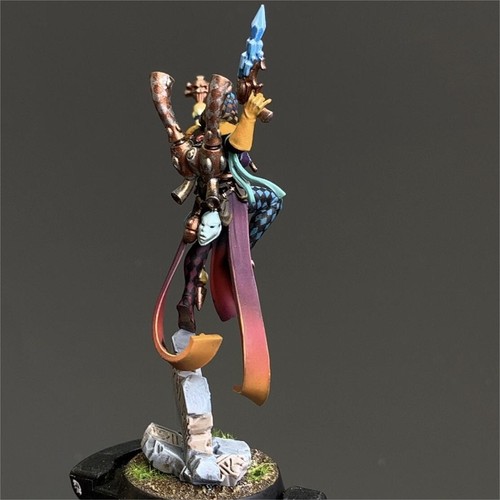 Warhammer 40K Harlequins Shadowseer Pro-Painted Tabletop+ Display Ready - Picture 3 of 4