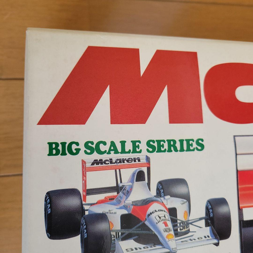 TAMIYA McLaren Honda w/Detail Book 1/12 MP4/6 Model Kit Ayrton Senna 12028 - Picture 20 of 24