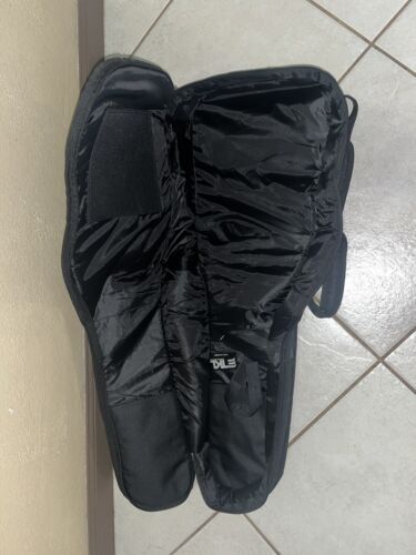 TKL 4550 Black Belt Traditional 1/2 or 3/4 Size Guitar Bag - Picture 3 of 5