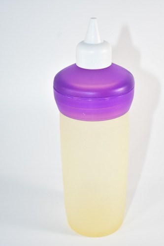 WILTON CANDY MELT - N - DECORATE SI;ICONE BOTTLE - Picture 2 of 3