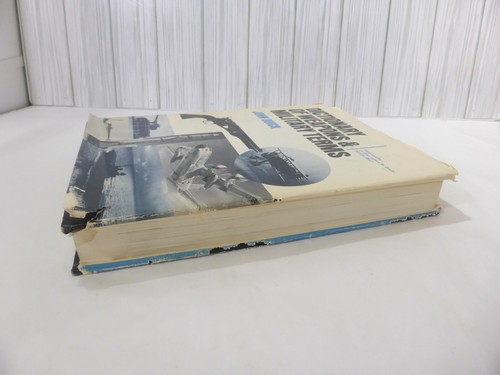 Dictionary of Weapons and Military Terms Hardcover DJ John Quick 1973 - Foto 11 di 14