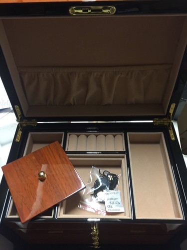 Classic wooden jewellery box - 4 layers - Picture 3 of 5