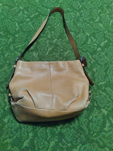 COACH  Tan Leather Shoulder  Bag cross over F15064 - Picture 1 of 8