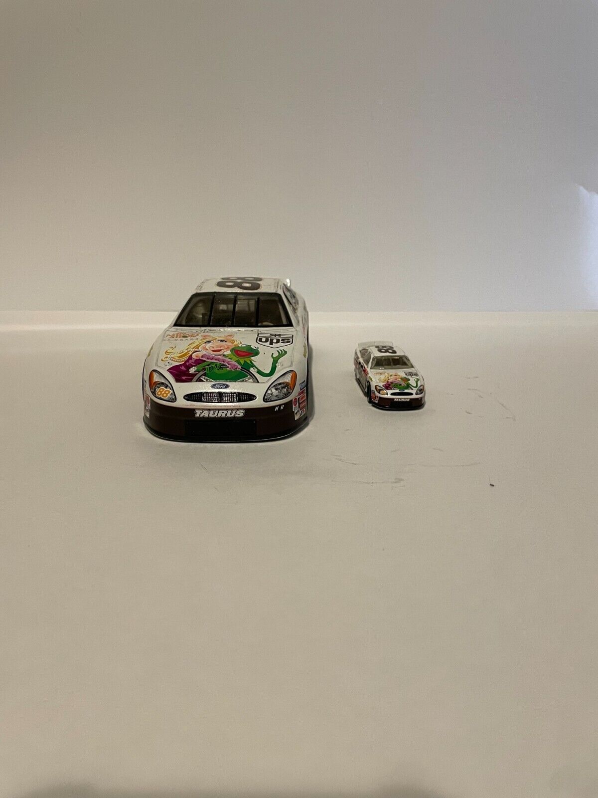 Picture 3 of 8