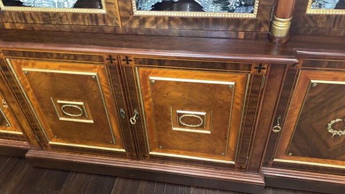 John Widdicomb Mahogany China Cabinet with Brass Accents - Picture 4 of 6