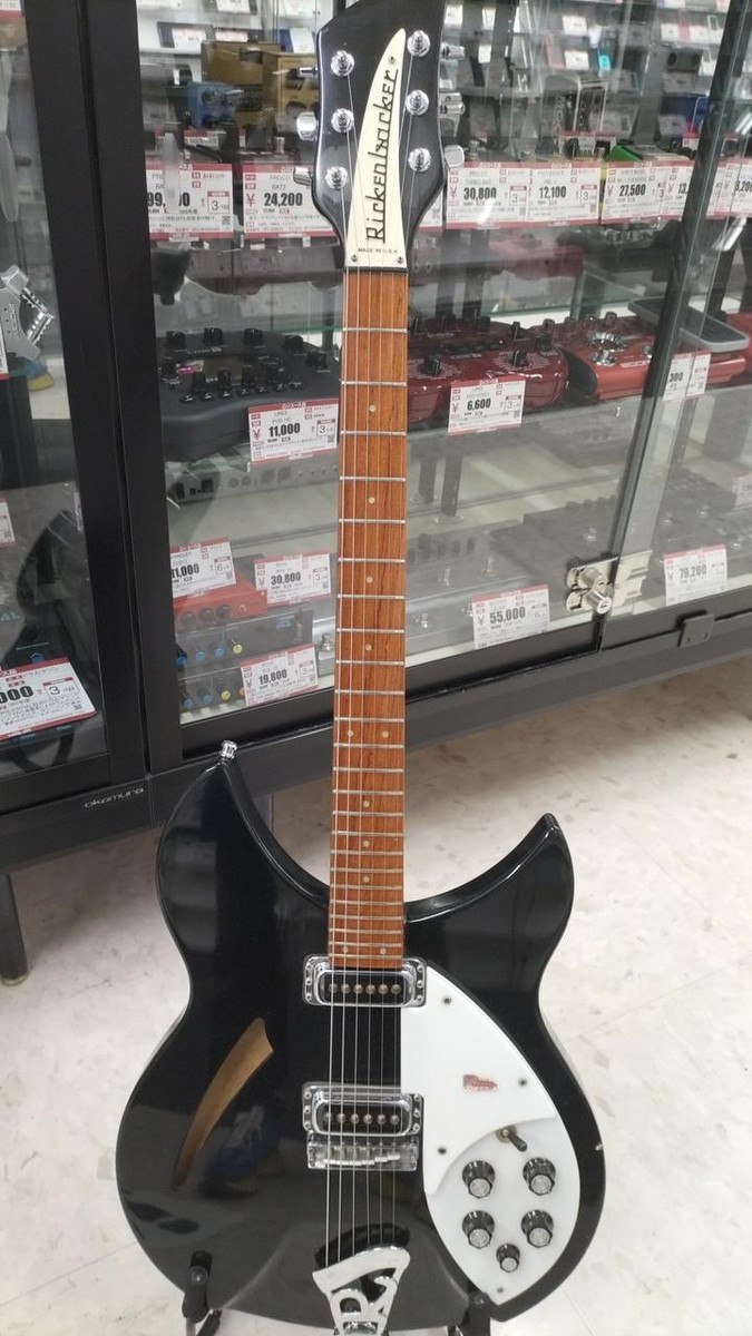 Rickenbacker Model 330 Jetglo 2009 Electric Guitar Used Free