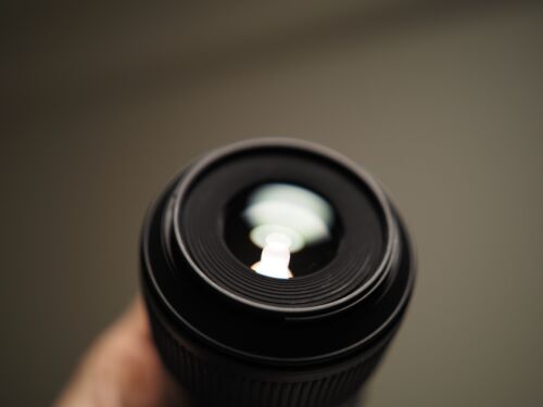 Nikon 85mm f/3.5G AF-S VR DX Micro - Excellent Condition - Picture 7 of 24
