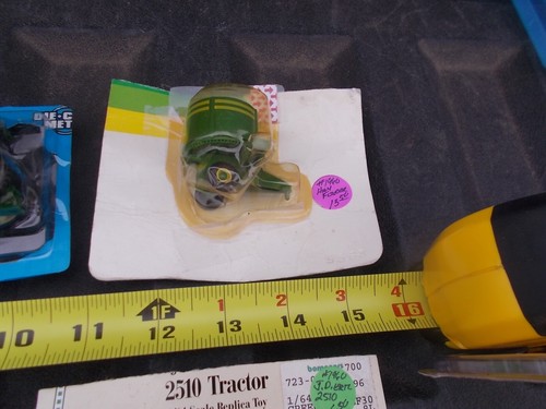 Lot 5 Ertl John Deere Tractor 2510 7800 Implement Baler Rake Bale Feeder 1/64 - Picture 6 of 7