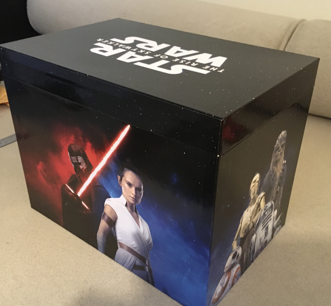 Star Wars The rise Of Skywalker Merchandise Bundle