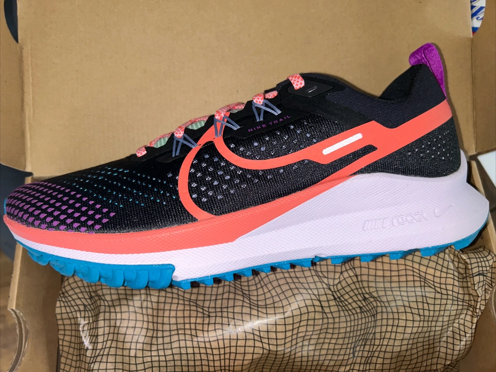 Nike React Pegasus Trail 4 Running Black Magic Ember DJ6158-003 Men Size 9 New
