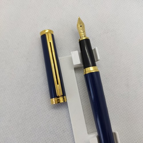 Vintage Montblanc Noblesse Oblige Blue Resin Fountain Pen, 14K Gold Nib - 第 1/17 張圖片