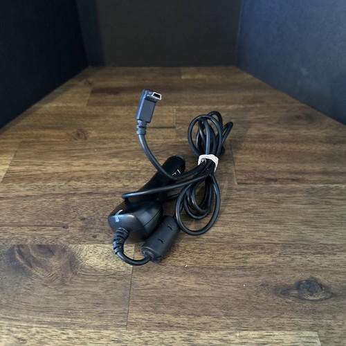 Garmin Nuvi 260w Touchscreen GPS Navigation Unit with Cable Bundle (tested) - Picture 4 of 6