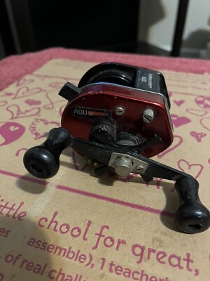 リール abu Ambassadeur 1000 Vintage Abu Garcia Ambassadeur 1000 Fishing Reel Red