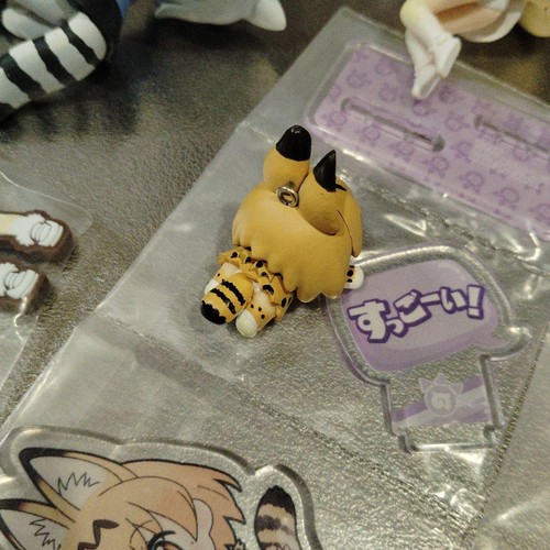 Kemono Friends figures and acrylic stands sold together - Picture 10 of 10