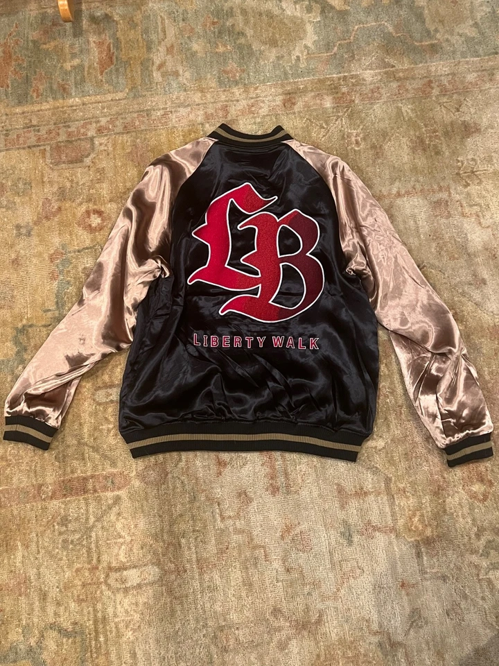 Chaqueta Universitaria Liberty Walk Sukajan Negra Dorada 280Z Bordada Talla L Foto 3 de 4