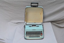 Macchina da Scrivere Olivetti Lettera 32