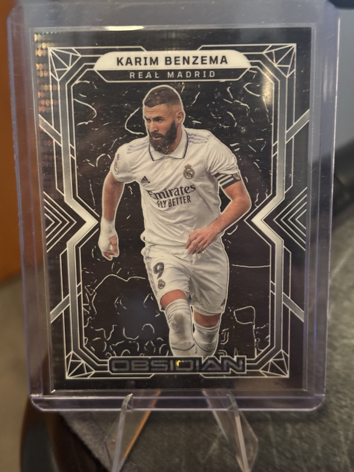 2022-23 Panini Obsidian Electric Etch White Pulsar /11 Karim Benzema