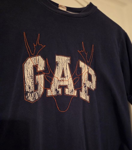 Boys GAP Navy & Gray Heavy Weight Reversible T-shirt - Picture 2 of 6