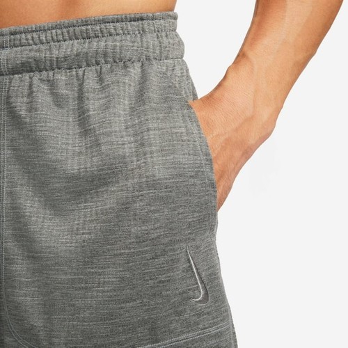 Nike Yoga® Herren LARGE Dri-FIT 5" Shorts in Cool Grey/Heather/Cool Grey - $ 65 - Bild 4 von 7