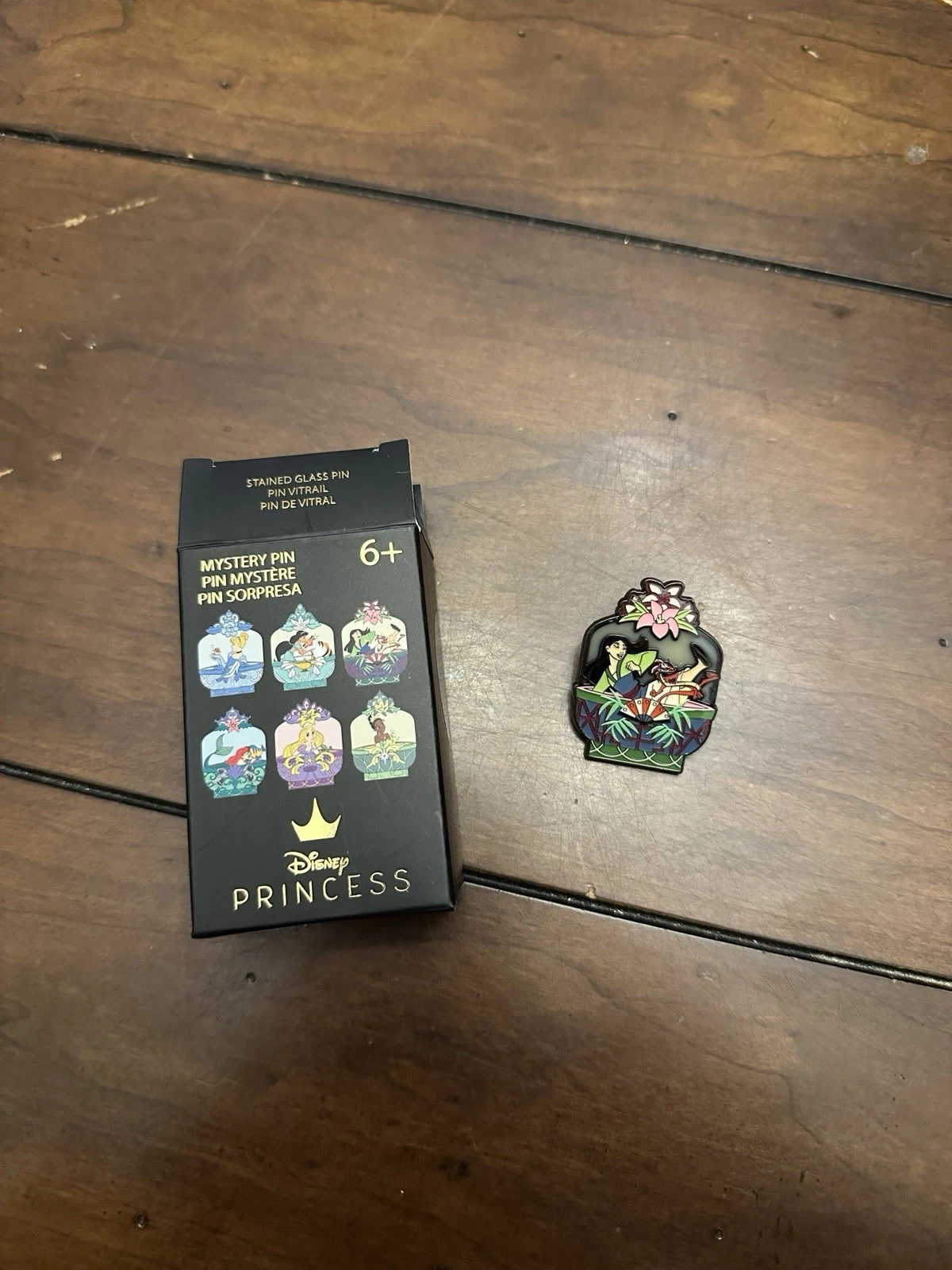 Disney Collectible Pin: Mulan (Vase) - Loungefly - OPEN - New