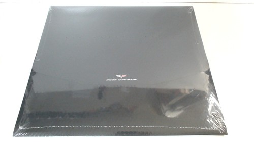 Original GM 2005 Chevrolet Corvette 32-page Sales Brochure Catalog NEW SEALED - Bild 2 von 3
