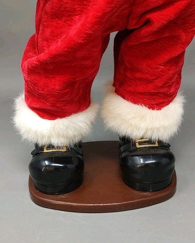 Vintage 1999 Christmas Fantasy Brenda Lee Rockin’ Around Dancing Santa See Video - Bild 8 von 22