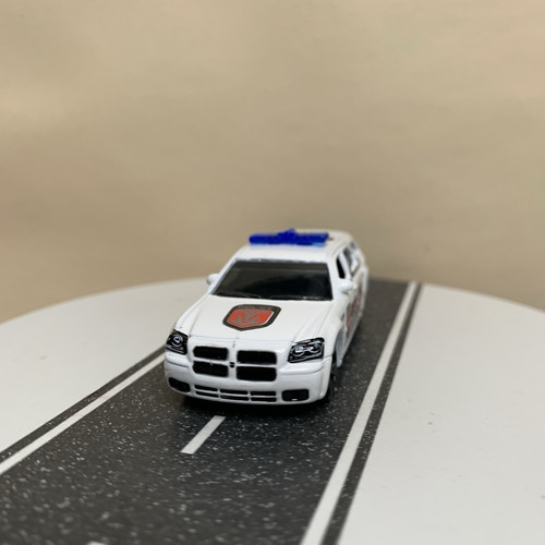 2009 Matchbox Superfast 40th Anniversary #7 Dodge Magnum Police Wagon White NM - Picture 9 of 15