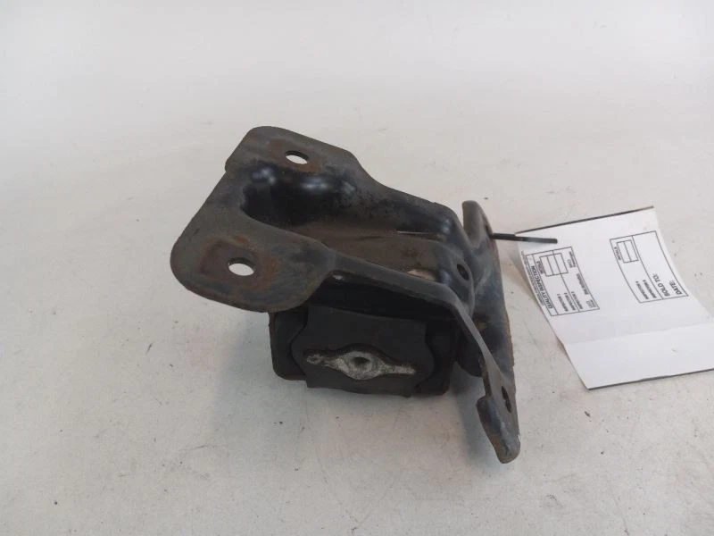 2007 DODGE NITRO КРЕПЛЕНИЕ ДВИГАТЕЛЯ - Изображение 3 из 4