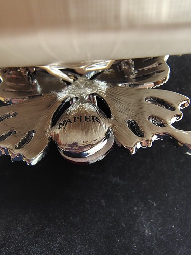 Vtg Napier Cranberry Pink Butterfly Brooch Pin Rhinestones Silver Tone NIB - Picture 2 of 4