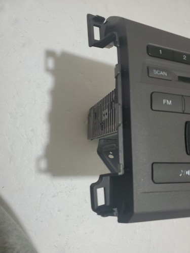 2012 Honda Civic AM FM CD Player Radio Receiver OEM 39100-tr0-a315-m1 - Picture 4 of 19