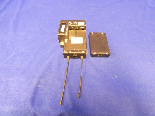 RTS RadioCom RKP-4 F1E Beltpack w/Battery Pack, RX:482-500, TX:704-722 - Picture 9 of 11