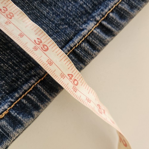 Levi's Lady Style Jeans Womens W32 L32 Low Rise Straight Blue Medium Wash - Picture 11 of 13