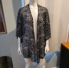 Chicos Travelers Size 3 14 16 Wrap Shawl Sheer Cardigan Zebra Print Long Top