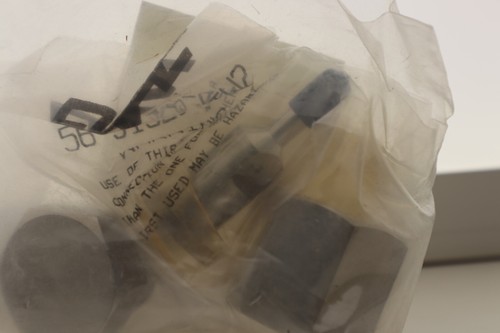 PARKER VERIFLO 58-JIS26R-4TW2 High Purity Gas Valve Outlet Plug - Picture 2 of 4