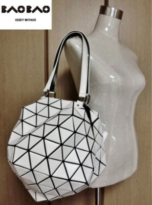 BAOBAO バオバオ　イッセイミヤケ　PLANET Baobao Planet Issey Miyake Handbag Shoulder Bag Sphere White